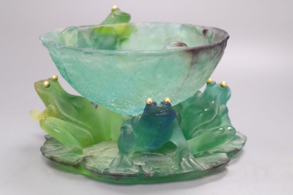 A Daum? frog casket, overall height 20cm (a.f.)